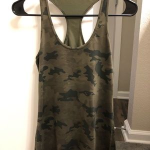 Lululemon tank top
